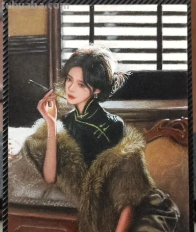 不敢想，这竟是在巴掌大的纸上画出来的彩铅美人，细节也太美了 - 图画吧TUHUABA