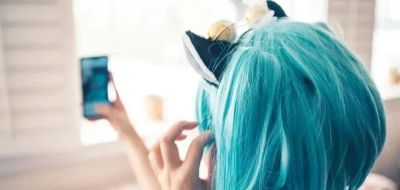 当年轻人开始掌权？《蔚蓝档案》阿洛娜cosplay上央视了 - 图画吧TUHUABA