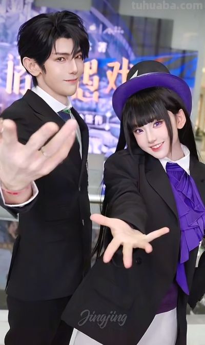 《诸神愚戏》程实、甄奕高还原cos亮相，商场秒变动漫现场 - 图画吧TUHUABA