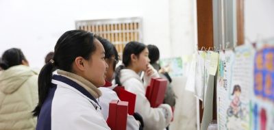 剑河：中小学生手抄报大赛绘生态美景 筑牢绿色家园理念 - 图画吧TUHUABA