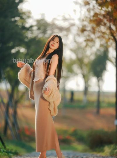 公园拍照，12个动作技巧，拍照自然上镜，出片好看有氛围感 - 图画吧TUHUABA