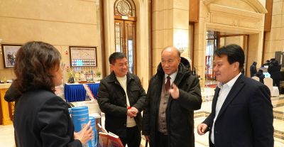 书香润盛会 数智赋履职！“书签”NFC数智阅读卡打造“可带走”的两会智库平台 - 图画吧TUHUABA