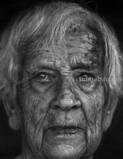 超级素描，写实的生命：意大利画家伊曼纽尔的高清作品 - 图画吧TUHUABA