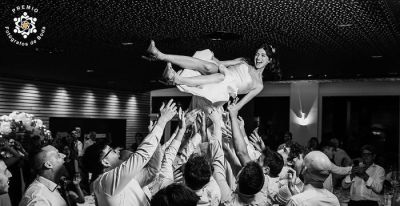 诠释爱情仍是世间至美—2025年FdB婚纱摄影获奖作品选 - 图画吧TUHUABA