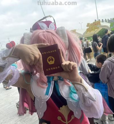 “卷”出新高度！大学生Cosplay爱好者流行破圈考证 - 图画吧TUHUABA