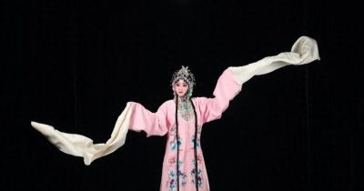 “你会唱吗？”大三女生听后面红耳赤！高校掀起“考证热”，竟是这个原因 - 今日头条