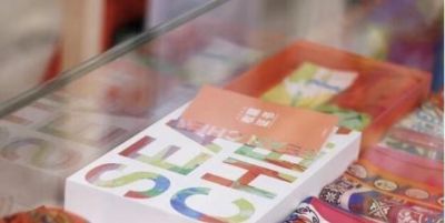 “中国好色彩·艺术家晨晓笔下的时代肌理”艺术展亮相 - 图画吧TUHUABA