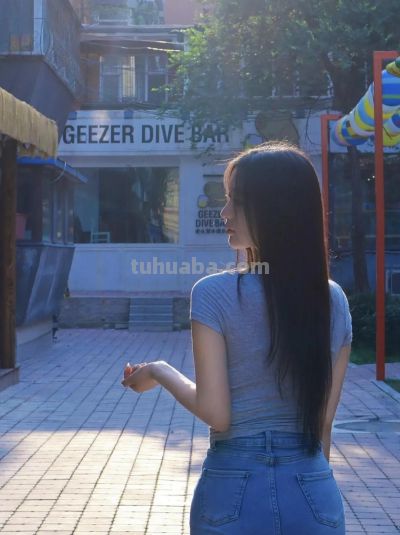 周末出门拍照，9个动作，一学就会，拍照松弛出片，好看又自然 - 图画吧TUHUABA