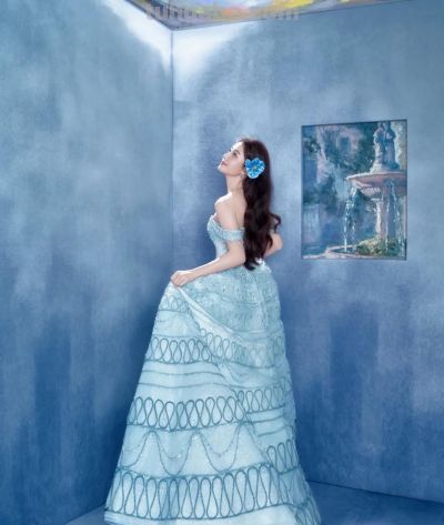 明星礼服插画版太绝了！仿佛把星河与童话穿在了身上 - 图画吧TUHUABA