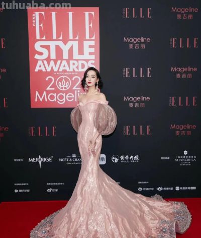 明星礼服遇上手绘笔触，次元壁破出绝美火花，高级感拉满！ - 图画吧TUHUABA