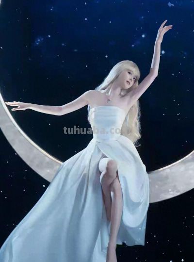 李凯馨cosplay天使，光脚丫很干净卫生 - 图画吧TUHUABA