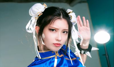 压迫感拉满的春丽cos，如此体格你能撑几分钟 - 图画吧TUHUABA