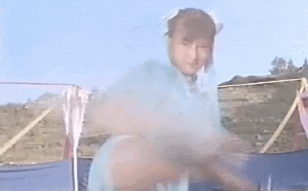 压迫感拉满的春丽cos，如此体格你能撑几分钟 - 图画吧TUHUABA