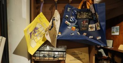 上街买新年礼物，成都商店还是太全面了 - 图画吧TUHUABA