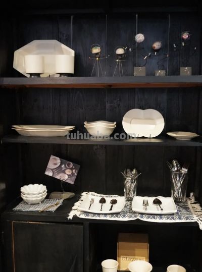 上街买新年礼物，成都商店还是太全面了 - 图画吧TUHUABA