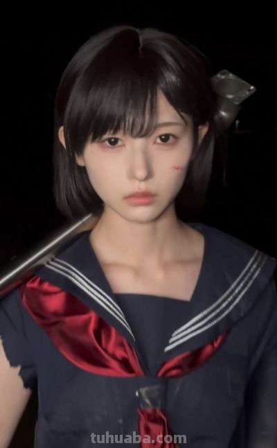 绝美后背！日本妹子cos《寂静岭f》深水雏子 - 图画吧TUHUABA