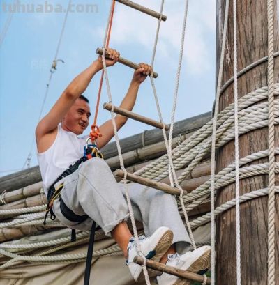 他们cos古人意外走红,50万人在线追更:玩的是抽象,讲的是真相 - 今日头条 他们cos古人意外走红,50万人在线追更:玩的是抽象,讲的是真相 - 图画吧TUHUABA