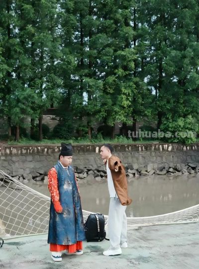 他们cos古人意外走红,50万人在线追更:玩的是抽象,讲的是真相 - 今日头条 他们cos古人意外走红,50万人在线追更:玩的是抽象,讲的是真相 - 图画吧TUHUABA