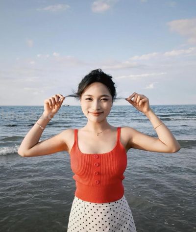 海边拍照松弛漂亮,记住6个动作,自然好看,拍照好有生命力 - 今日头条 海边拍照松弛漂亮,记住6个动作,自然好看,拍照好有生命力 - 图画吧TUHUABA