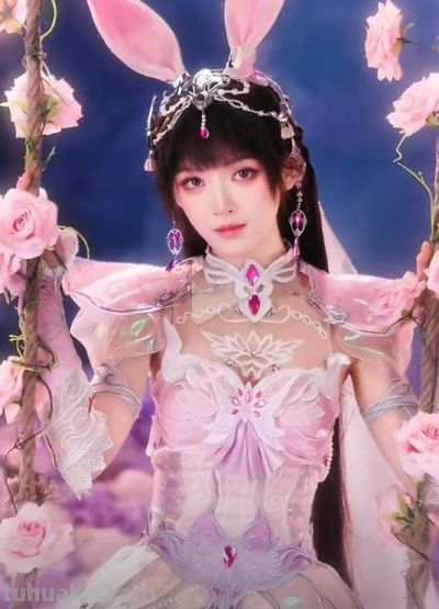 张予曦返场COS小舞美爆了！从动漫里走出来的柔骨魅兔 - 图画吧TUHUABA