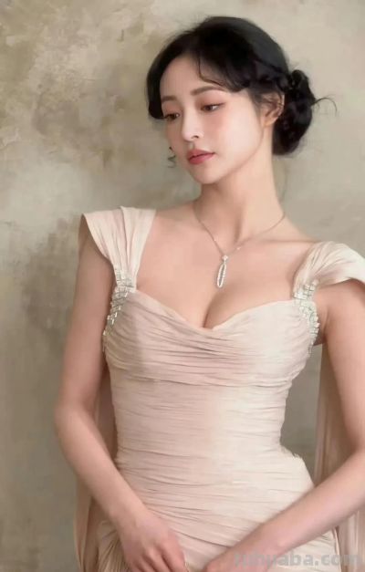 周洁琼油画大片美出圈，丰腴御姐风直接焊死内娱赛道 - 图画吧TUHUABA