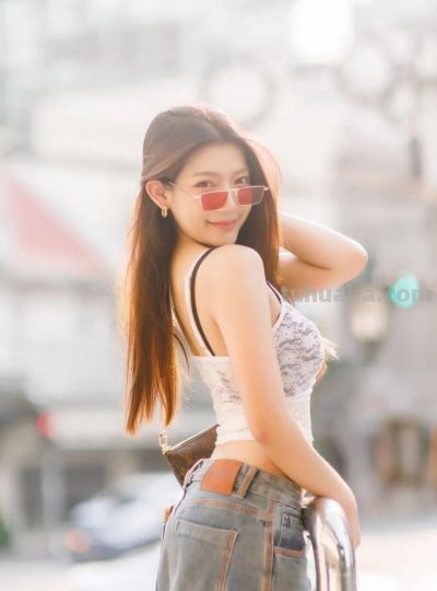 路边拍照，8个拍照小动作，路边也能松弛漂亮，上镜出片 - 图画吧TUHUABA