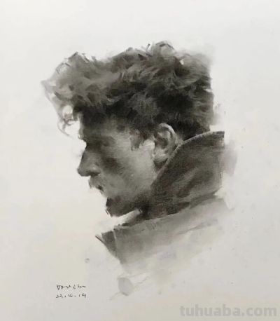 姚治的素描作品，营造出如诗如梦的朦胧氛围 - 图画吧TUHUABA