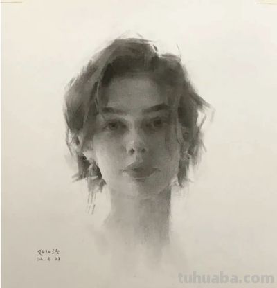 姚治的素描作品，营造出如诗如梦的朦胧氛围 - 图画吧TUHUABA