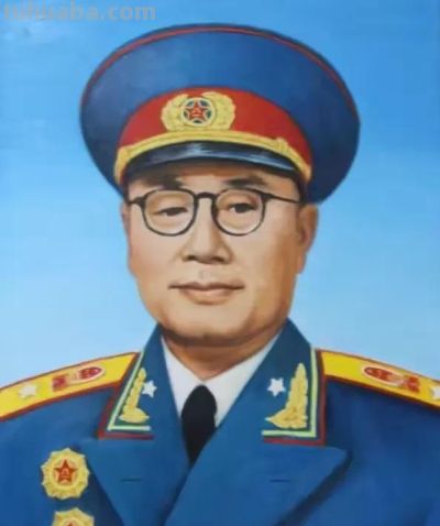 开国元勋油画肖像 （布面油画80x60cm） 刘仁庆作品赏析 - 图画吧TUHUABA