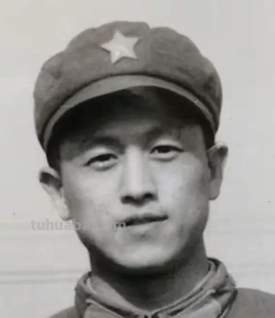 开国元勋油画肖像 （布面油画80x60cm） 刘仁庆作品赏析 - 图画吧TUHUABA