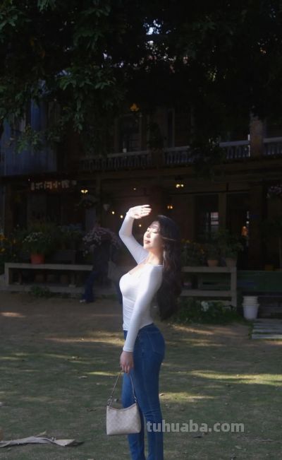 路边拍照,8个动作技巧,帮你拍得好看,又有氛围感 - 今日头条 路边拍照,8个动作技巧,帮你拍得好看,又有氛围感 - 图画吧TUHUABA