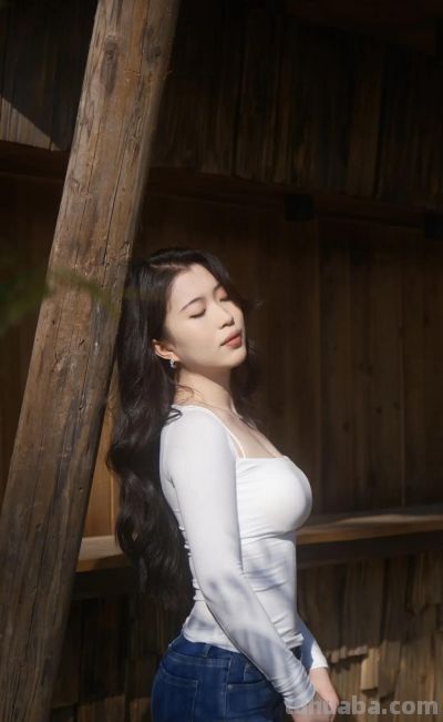 路边拍照,8个动作技巧,帮你拍得好看,又有氛围感 - 今日头条 路边拍照,8个动作技巧,帮你拍得好看,又有氛围感 - 图画吧TUHUABA