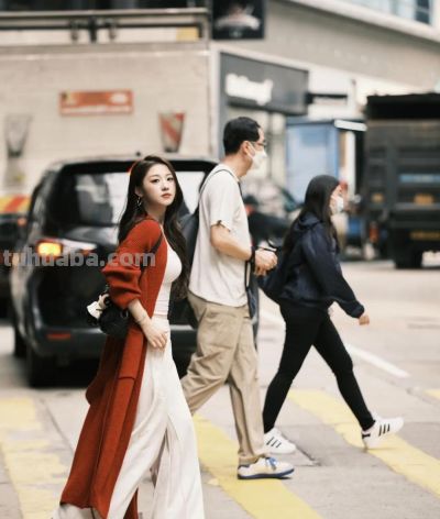 路边拍照公式,15个动作技巧,拍照超出片,好看又有氛围感 - 今日头条 路边拍照公式,15个动作技巧,拍照超出片,好看又有氛围感 - 图画吧TUHUABA