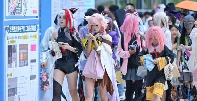 不被理解的热爱：如何评价年轻人追捧的二次元与cosplay - 图画吧TUHUABA