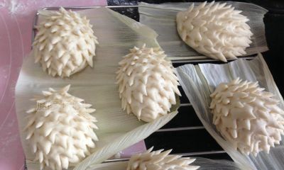 只要一把剪刀，就可以把普通的馒头变成萌萌的小刺猬面点，很简单 - 图画吧TUHUABA