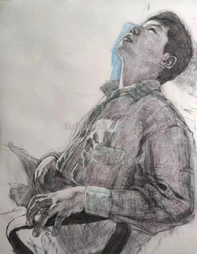 神色、动作、气质丨西安美院造型艺术部素描作品欣赏 - 图画吧TUHUABA