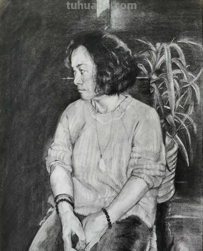 神色、动作、气质丨西安美院造型艺术部素描作品欣赏 - 图画吧TUHUABA