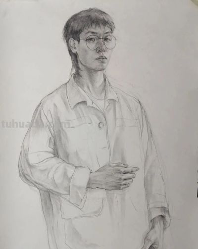 神色、动作、气质丨西安美院造型艺术部素描作品欣赏 - 图画吧TUHUABA