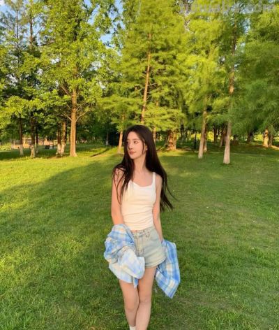 公园拍照，不要呆呆的拍，这些技巧教给你，出片好看有活力 - 图画吧TUHUABA