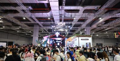 人从众！最大规模CP展在沪开幕，二次元提前“过大年” - 图画吧TUHUABA