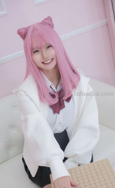 跨界杀疯了！日本美女棋士cos费伦封神，还原度高到以为是本人 - 图画吧TUHUABA