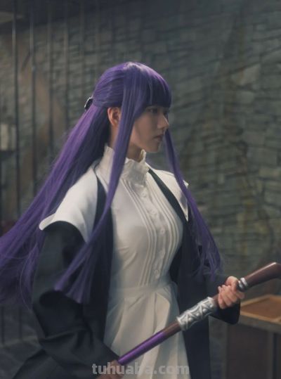 跨界杀疯了！日本美女棋士cos费伦封神，还原度高到以为是本人 - 图画吧TUHUABA