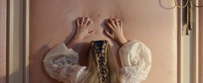 一场虚张声势的cosplay，2026版电影《呼啸山庄》既不性感也不反叛 - 图画吧TUHUABA