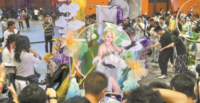 2025CICF×AGF开展第3天人气高涨 观众破圈、跨界联动 动漫游戏产业活力尽显 - 图画吧TUHUABA