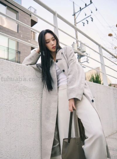 COS 2026 春夏首尔大秀：极简为骨，多元演绎日常时髦的无限可能 - 图画吧TUHUABA