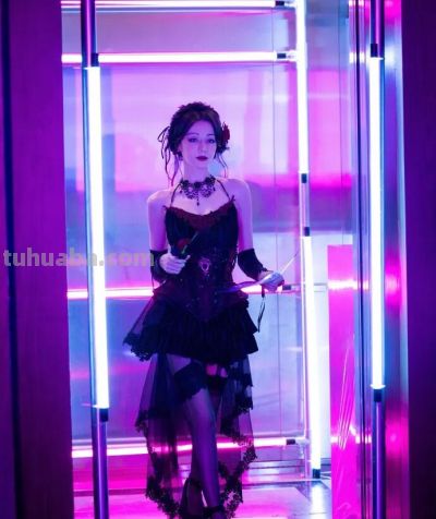 热巴才是cos天花板吧，赛博机械姬破次元，哥特大小姐惊艳 - 图画吧TUHUABA