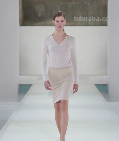 COS 2026 春夏系列正式揭幕 - 图画吧TUHUABA