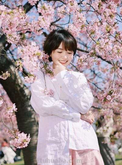 樱花季万能拍照技巧，轻松拍出高级感，粉嫩诗意有氛围 - 图画吧TUHUABA