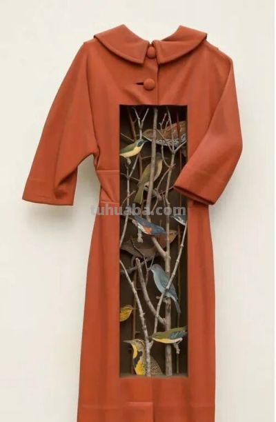 这么漂亮的衣服，竟然没看出来是木雕！ - 图画吧TUHUABA