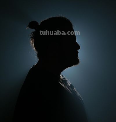 在家憋疯了？我玩手机摄影十几年，总结这10个零成本创意拍法 - 今日头条